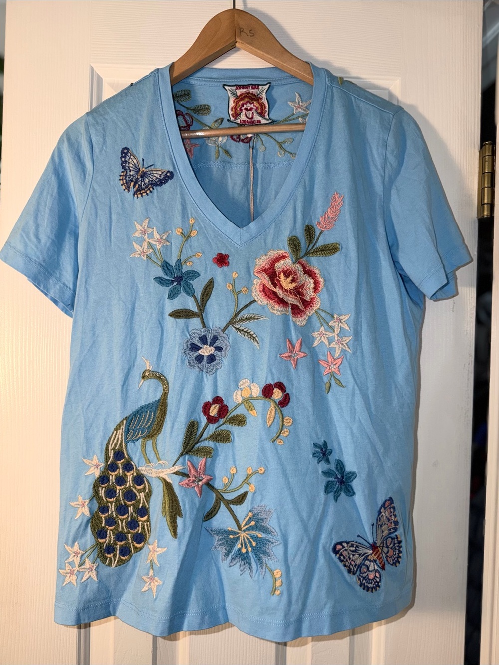 Johnny Was Nicolette Ethereal Blue Embroidered Floral Peacock V-Neck Tee NWT - M